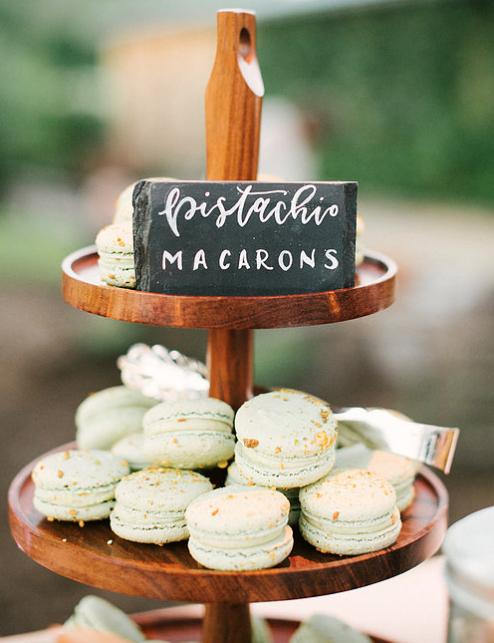 HOW TO MAKE THE MOST DELICIOUS WEDDING DESSERT TABLE | The Internet's Maid of Honor