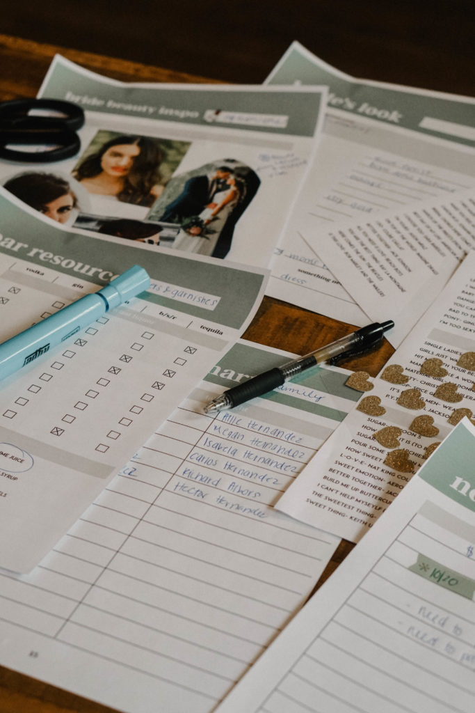 How to use The Internet's MOH's Ultimate Wedding Planning Binder | The Internet's MOH